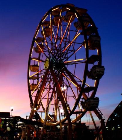 Ferris wheel at dusk